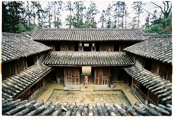 Vuong family palace (Dinh thự họ Vương)